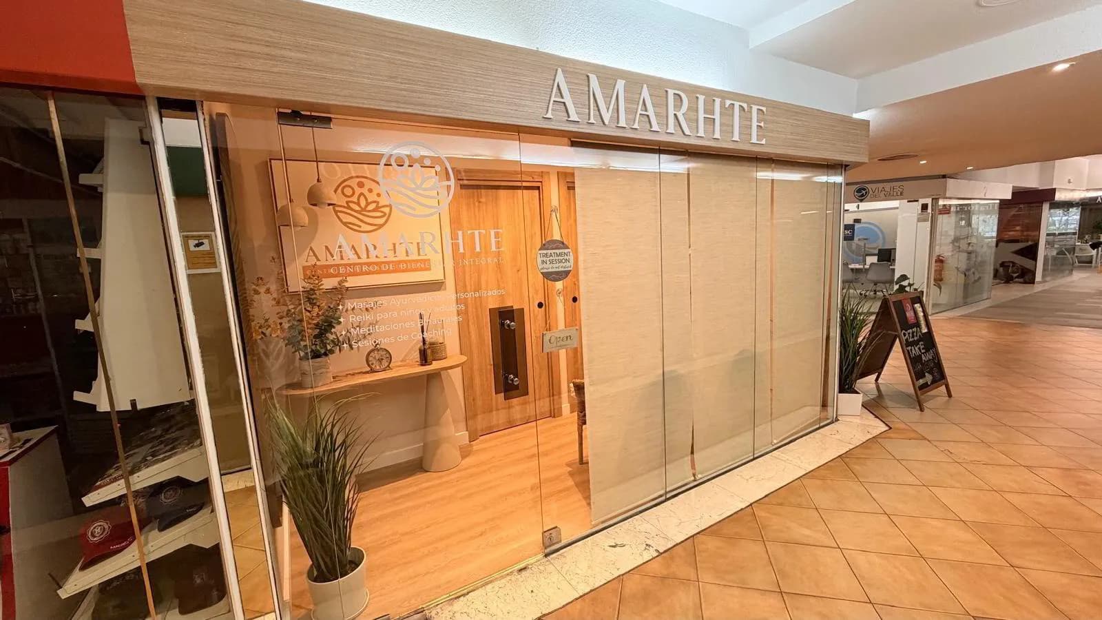 Entrada al centro Amarhte